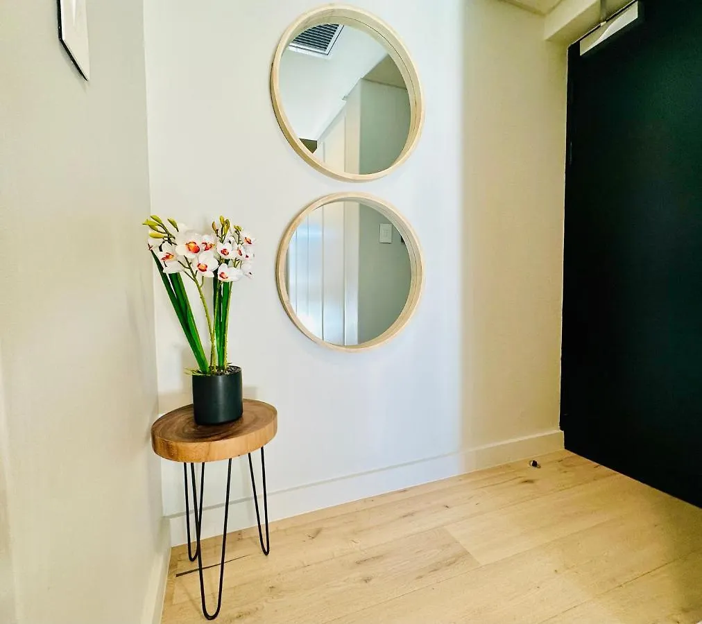 Tokyo Apartments - Luxury Family Studio With Balcony Cape Town Apart Otel