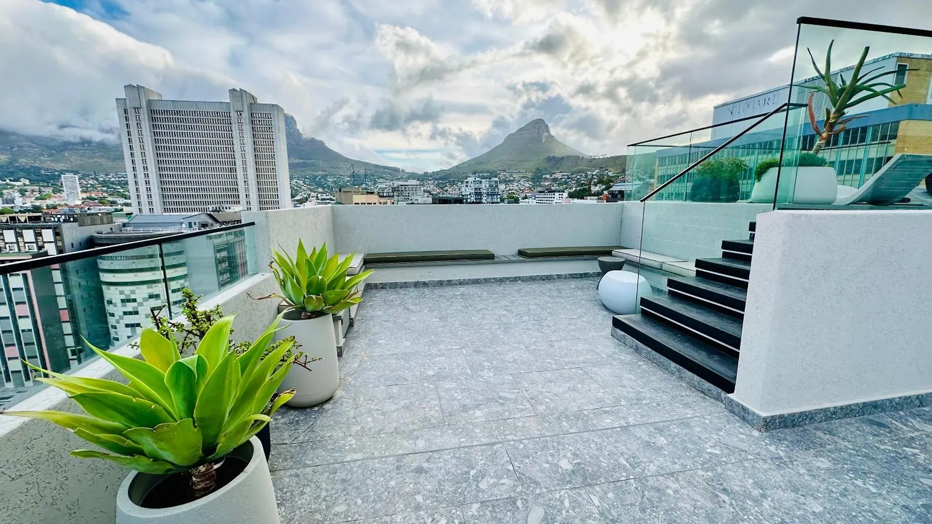 Apart Otel Tokyo Apartments - Luxury Family Studio With Balcony Cape Town Güney Afrika